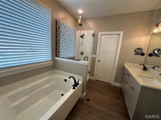 110 Alta Mira Court, Dardenne Prairie, MO 63368