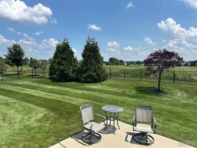 110 Alta Mira Court, Dardenne Prairie, MO 63368
