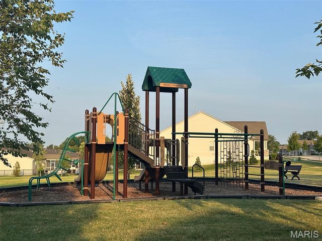 110 Alta Mira Court, Dardenne Prairie, MO 63368
