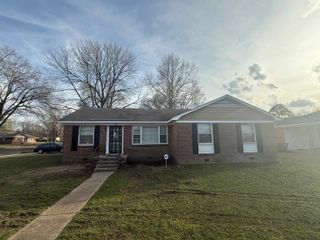 1529 DARDON AVE, Memphis, TN 38116