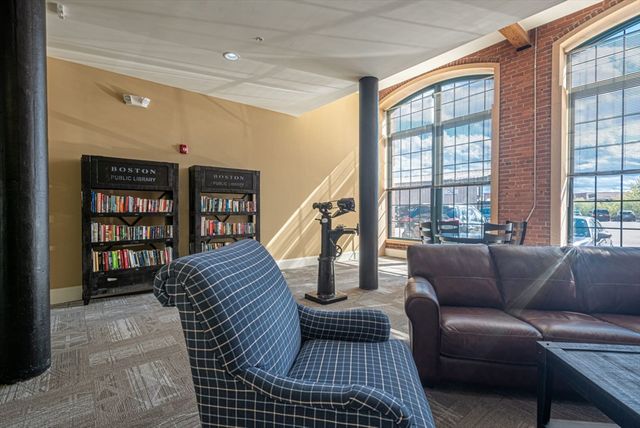 300 Canal Street 8-515, Lawrence, MA 01840