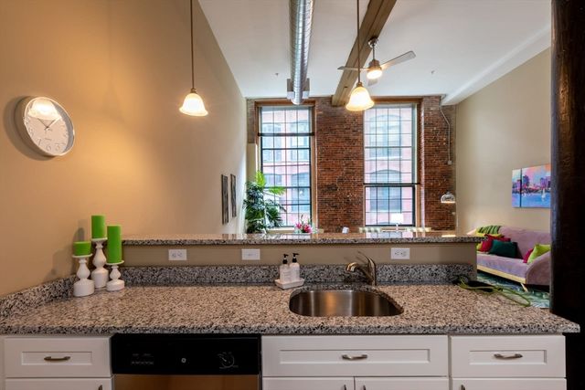 300 Canal Street 8-515, Lawrence, MA 01840