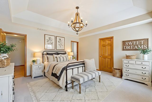 5056 N Dovewood Trail, Warsaw, IN 46582