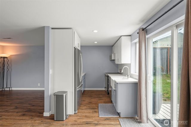 2052 E Wright Avenue, Tacoma, WA 98404