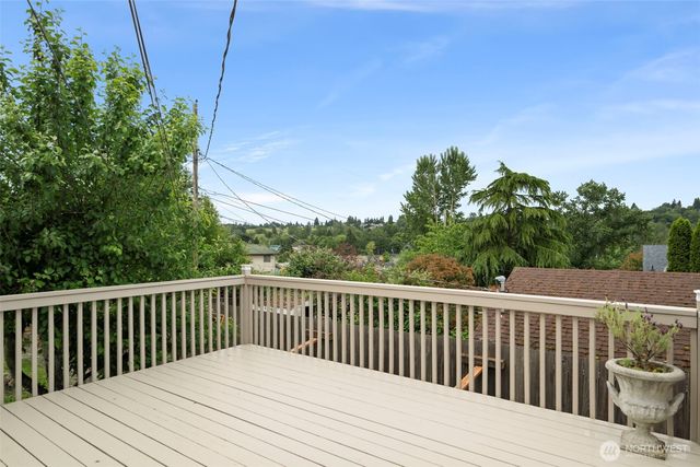 2052 E Wright Avenue, Tacoma, WA 98404