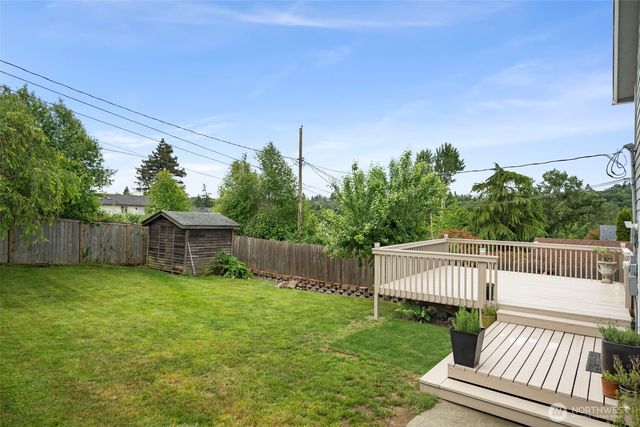 2052 E Wright Avenue, Tacoma, WA 98404