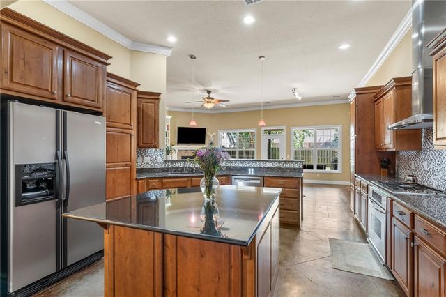 1510 Whippoorwill Lane, Bentonville, AR 72713