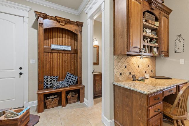 2108 McDade Pl, Longview, TX 75605