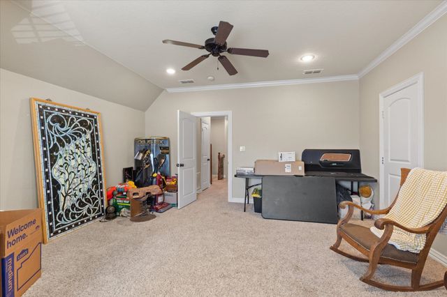 2108 McDade Pl, Longview, TX 75605