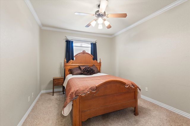 2108 McDade Pl, Longview, TX 75605