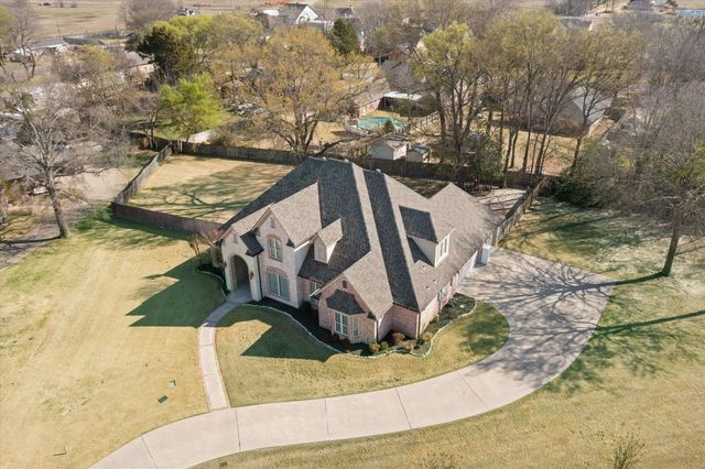 2108 McDade Pl, Longview, TX 75605