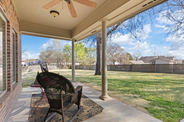 2108 McDade Pl, Longview, TX 75605