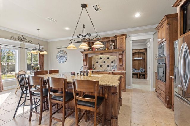 2108 McDade Pl, Longview, TX 75605