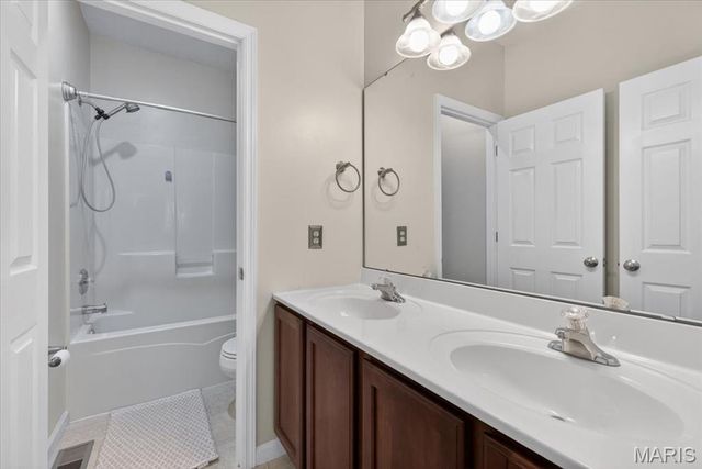 3416 Civic Green Drive, St Charles, MO 63301