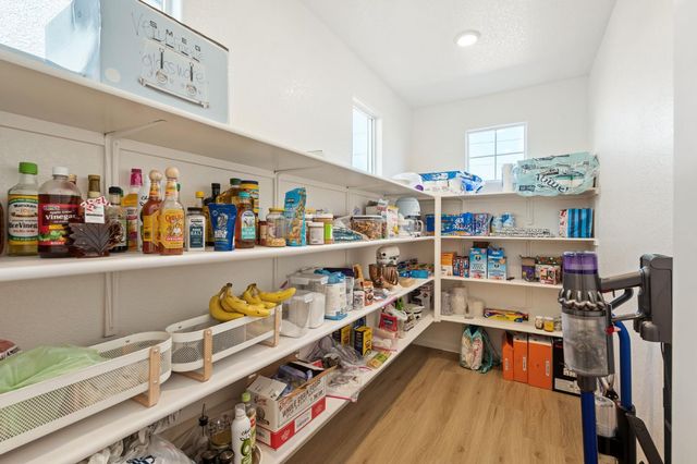 7280 Great Copper St, Roseville, CA 95747