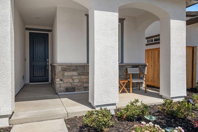 7280 Great Copper St, Roseville, CA 95747