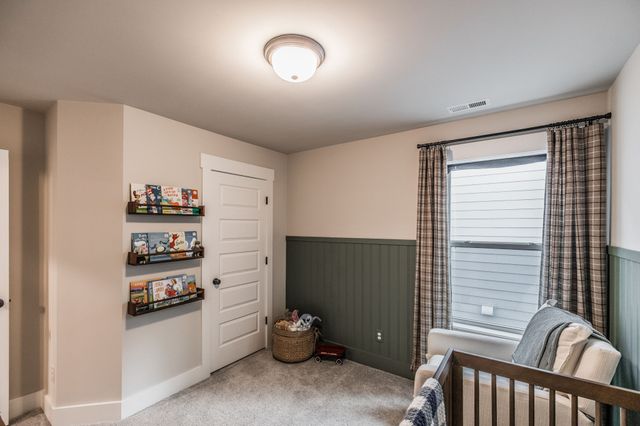 210 Woodhall Ct, White House, TN 37188