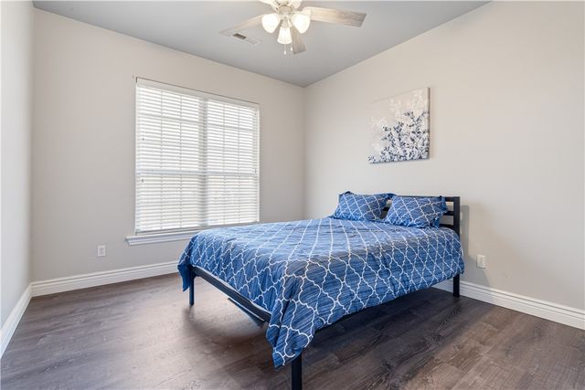 1110 NE Buckingham Boulevard, Bentonville, AR 72712