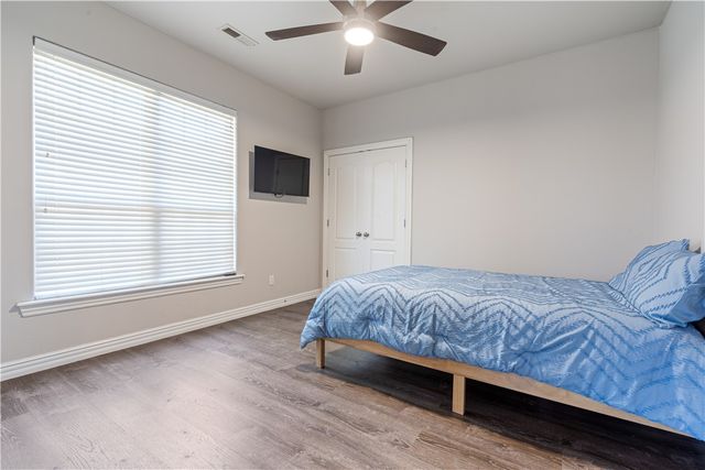 1110 NE Buckingham Boulevard, Bentonville, AR 72712