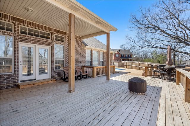 1110 NE Buckingham Boulevard, Bentonville, AR 72712
