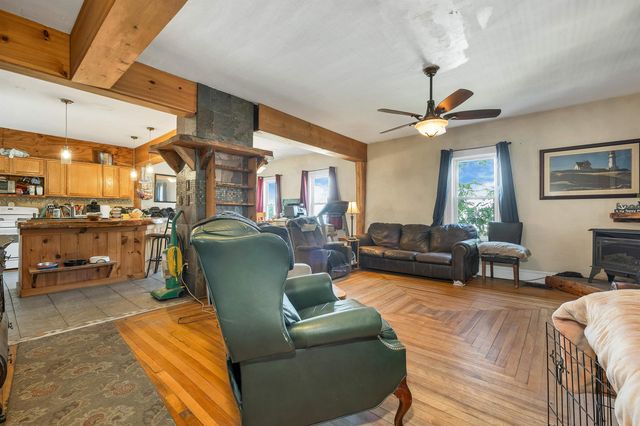 1615 E Main Street, Conway, NH 03813