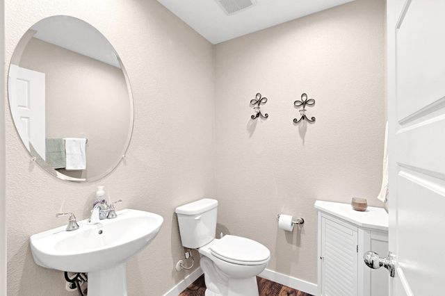 3405 Forney Way, Sacramento, CA 95816