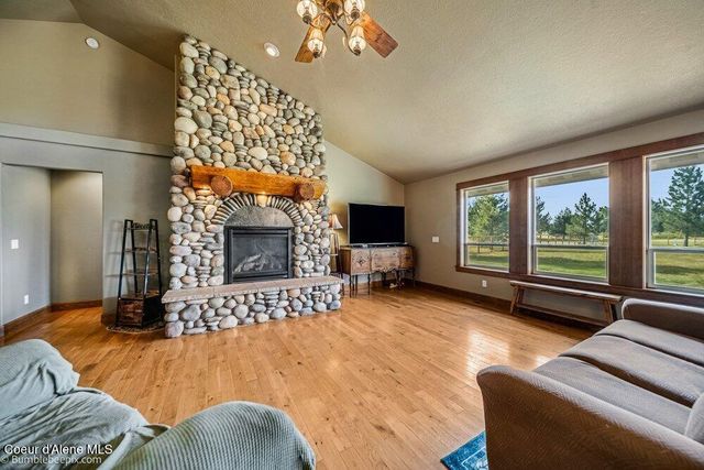31574 N Sienna Loop, Athol, ID 83801