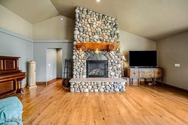 31574 N Sienna Loop, Athol, ID 83801