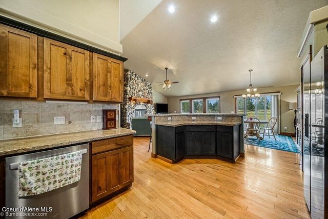 31574 N Sienna Loop, Athol, ID 83801