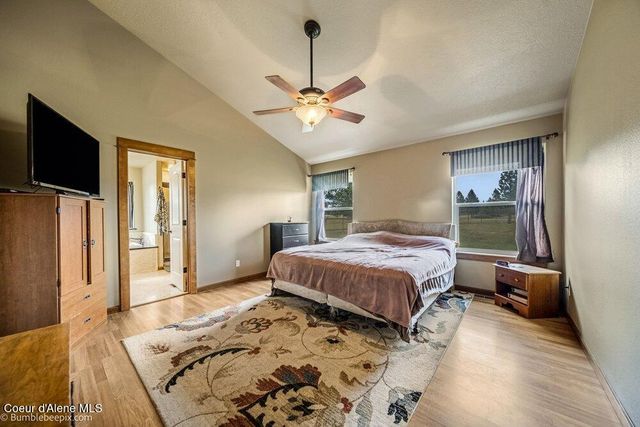 31574 N Sienna Loop, Athol, ID 83801