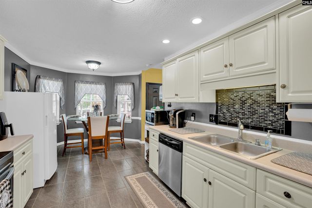 351 Knotts Circle, Lexington, SC 29073