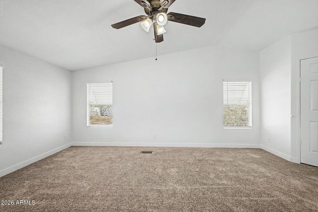 1628 E CIRCLE MOUNTAIN Road, New River, AZ 85087