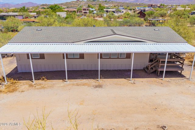 1628 E CIRCLE MOUNTAIN Road, New River, AZ 85087
