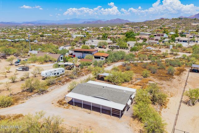 1628 E CIRCLE MOUNTAIN Road, New River, AZ 85087