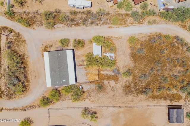 1628 E CIRCLE MOUNTAIN Road, New River, AZ 85087