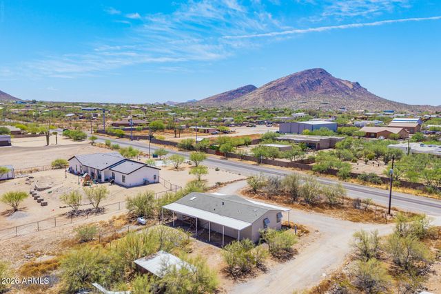 1628 E CIRCLE MOUNTAIN Road, New River, AZ 85087
