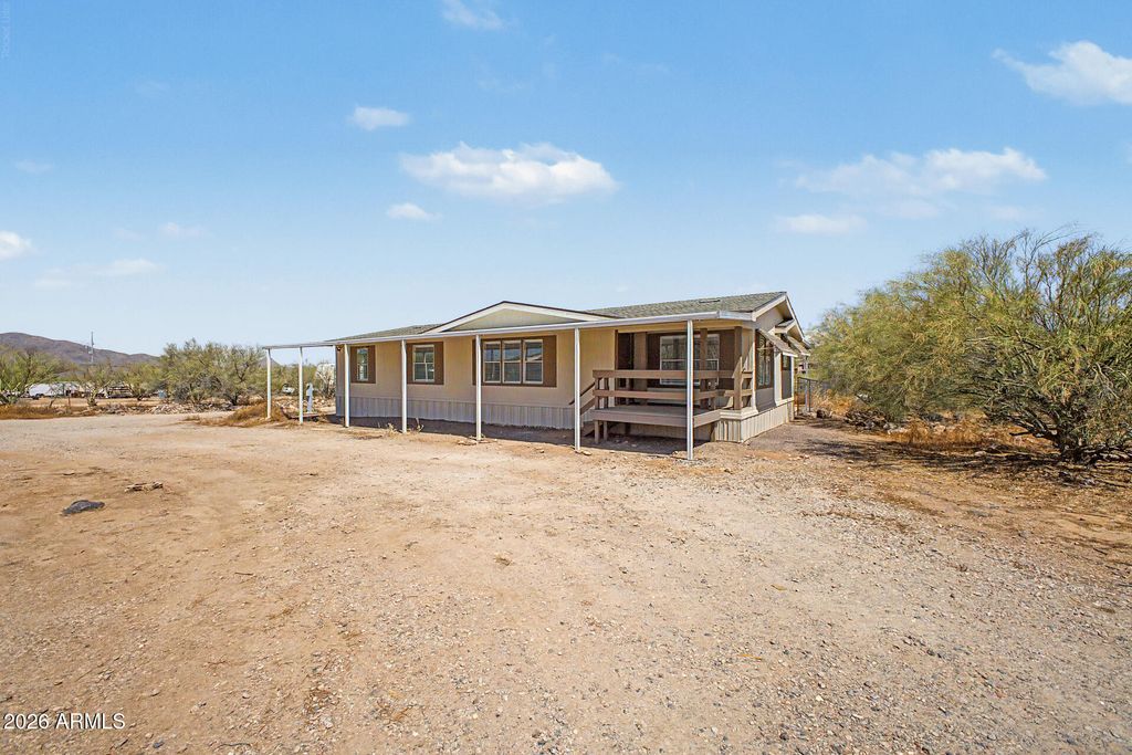 1628 E CIRCLE MOUNTAIN Road, New River, AZ 85087 — photo 5