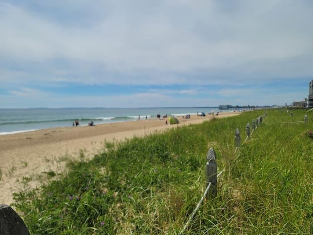 70 E Grand Avenue 114, Old Orchard Beach, ME 04064 — photo 2