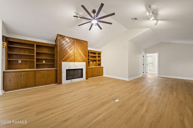 107 Investment Drive, Youngsville, LA 70592
