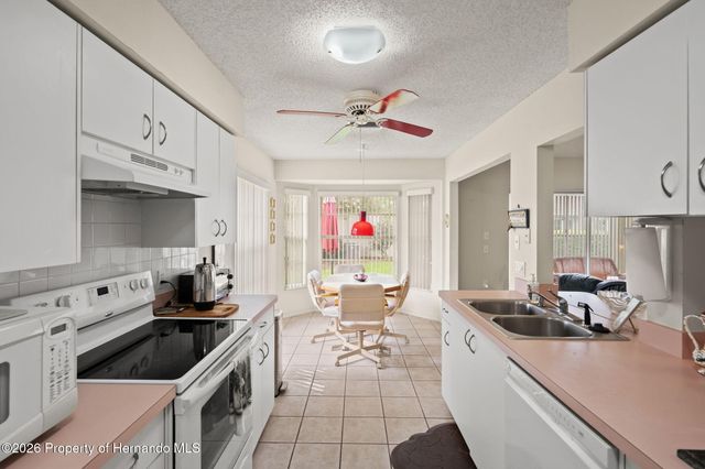 7392 Meadow Brook Lane, Spring Hill, FL 34606