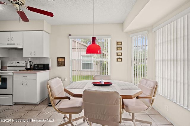 7392 Meadow Brook Lane, Spring Hill, FL 34606