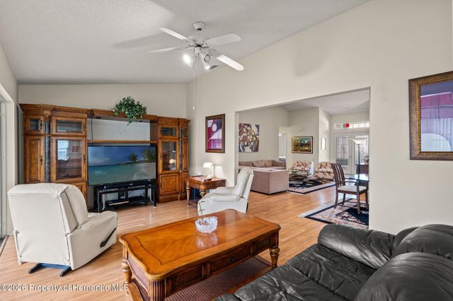 7392 Meadow Brook Lane, Spring Hill, FL 34606
