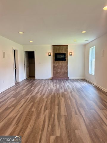 5280 Lakerock Way SW, Atlanta, GA 30331