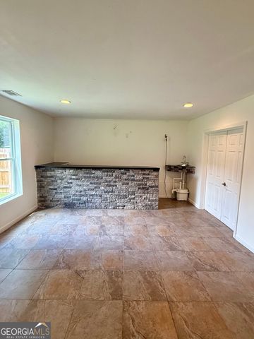 5280 Lakerock Way SW, Atlanta, GA 30331