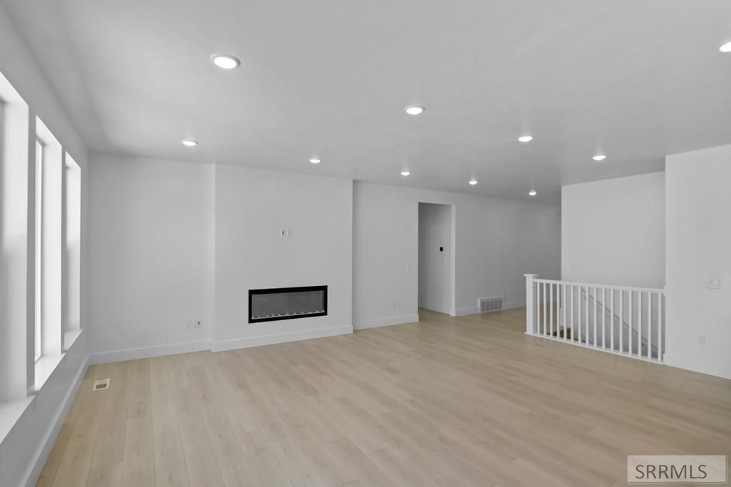 Image 14 of property listing at 440 Sage Lakes Blvd, Idaho Falls, ID 83401