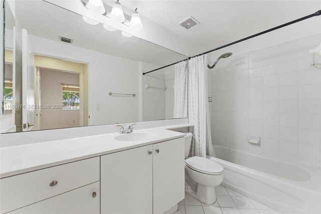 10710 NW 66th St 111, Doral, FL 33178