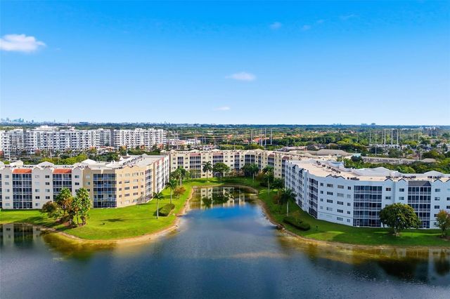 10710 NW 66th St 111, Doral, FL 33178