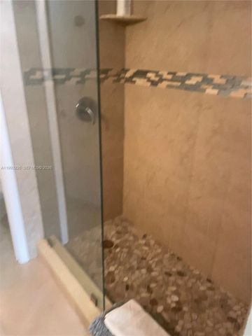 6386 Milk Wagon Ln, Miami Lakes, FL 33014