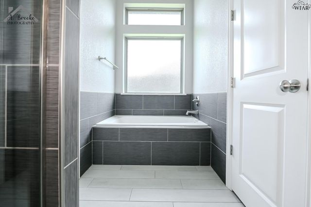 1 STEPHENS COURT, Wichita Falls, TX 76310