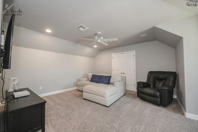 1 STEPHENS COURT, Wichita Falls, TX 76310